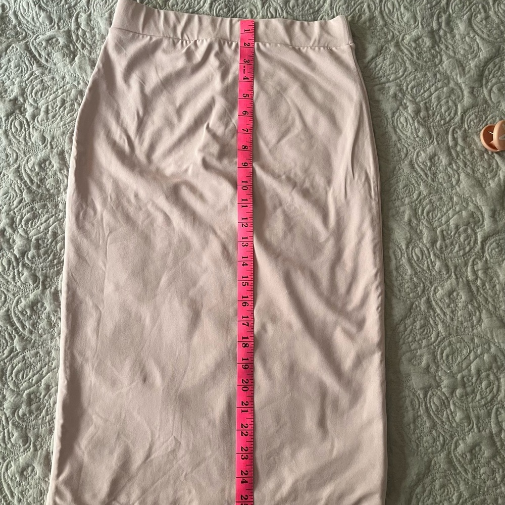 Aritzia Babaton Pink Pencil Skirt
